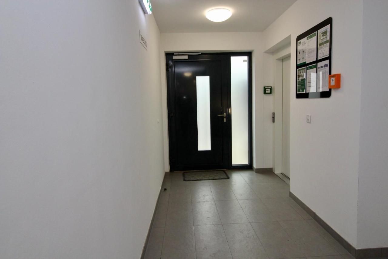 Appartement Modern Balcony With Free Parking Wenen